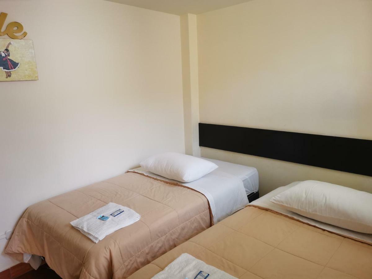 Residencial Mamamia Hotel Tacna Luaran gambar